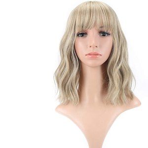 Blond synthetic wig